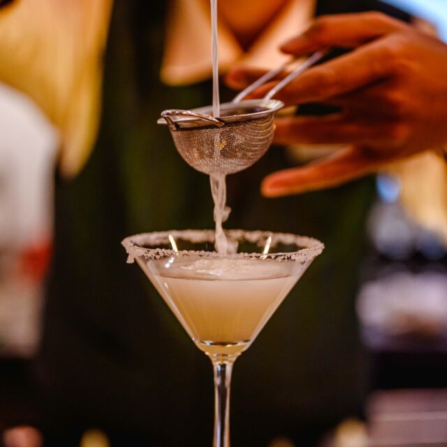 Passion, research, attention to raw materials and sustainability of production.
.
.
.
#craftspirits #cocktails #distillery #spirits #gin #craftcocktails #drinklocal #craftdistillery #whiskey #drinks #mixology #vodka #drinkstagram #rum #cocktail #whisky #bartender #smallbatch #cheers #sapiensspirits #freedlgroup #ginlovers #distilling #shoplocal #craftgin #ginstagram #ginandtonic #craftdistilling #instadrink