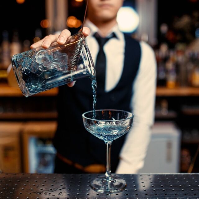 We take the tradition and love of quality around the world.
.
.
.
#craftspirits #cocktails #distillery #spirits #gin #craftcocktails #drinklocal #craftdistillery #whiskey #drinks #mixology #vodka #drinkstagram #rum #cocktail #whisky #bartender #smallbatch #cheers #sapiensspirits #freedlgroup #ginlovers #distilling #shoplocal #craftgin #ginstagram #ginandtonic #craftdistilling #instadrink